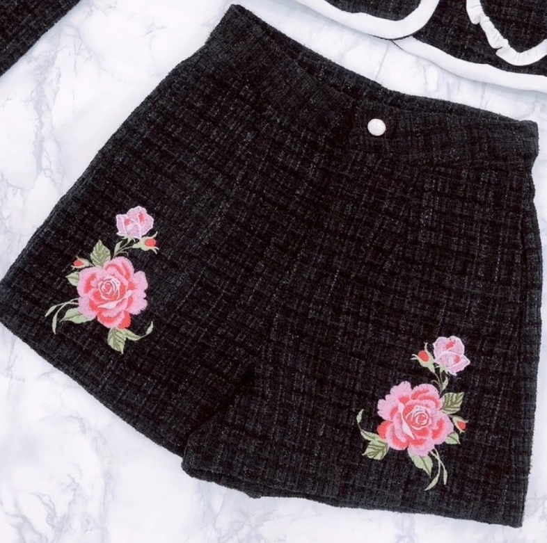 Maria Diamond สีดำ Zero Sweet Set เซ็ตสูท 2 ชิ้นผ้าทวีต ปกใหญ่กะลาสีงานปัก แขนยาว + กางเกงขาสั้นมีกระเป๋าข้าง - Image 4